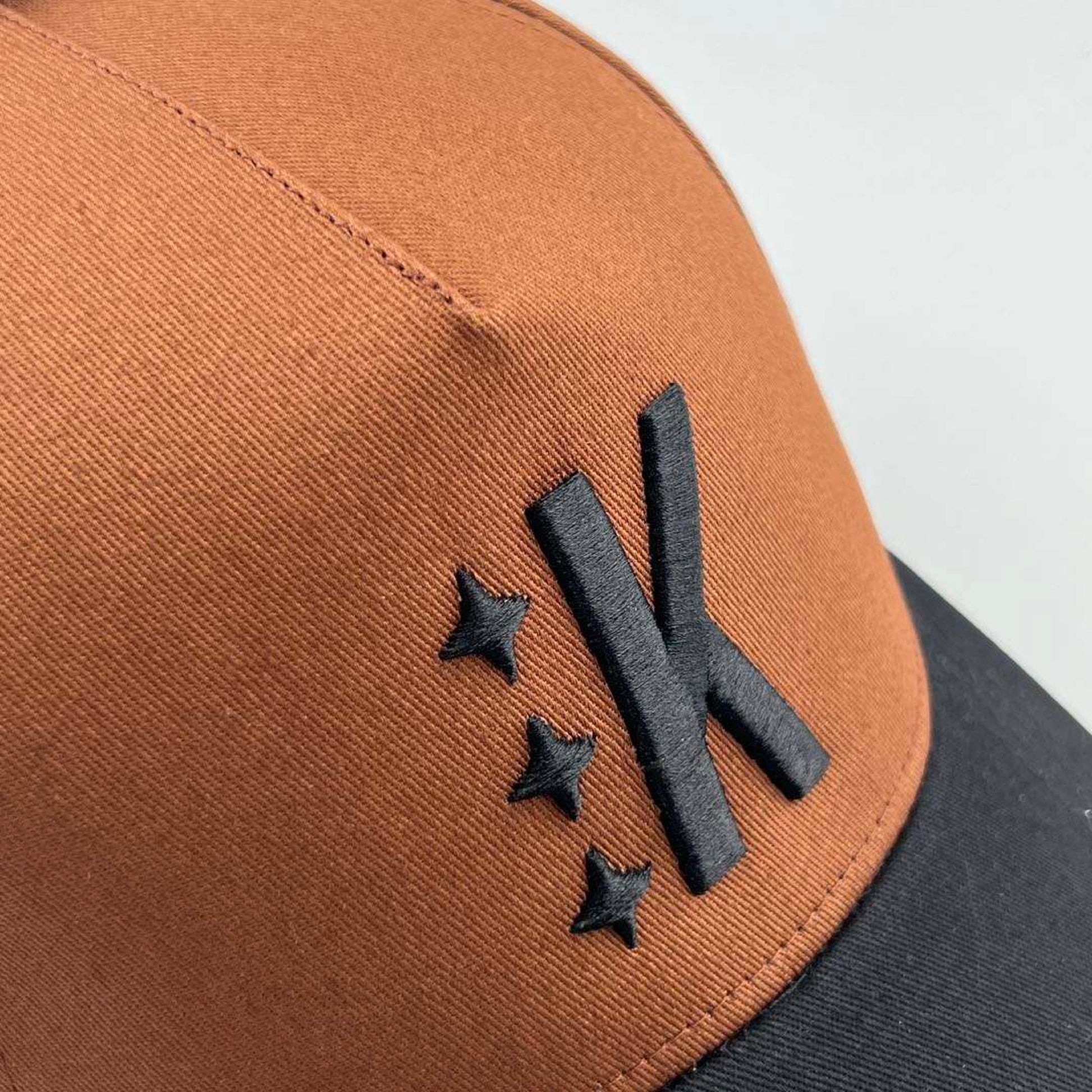 Brown Baseball Caps: Sale up to −72%